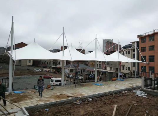 `膜结构建筑的施工流程`
