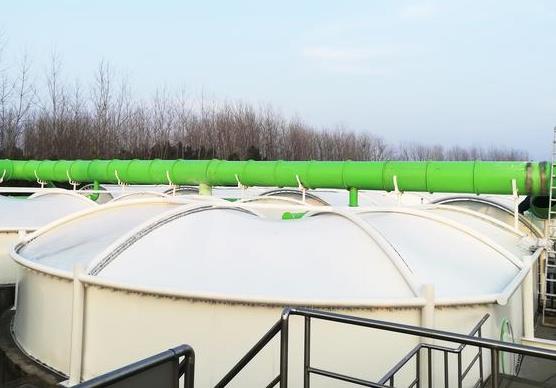 `反吊膜结构污水池特性介绍`