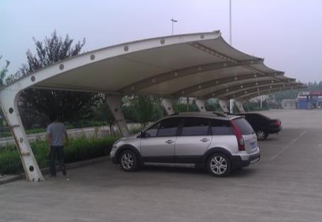 `介绍膜结构停车棚的款式`