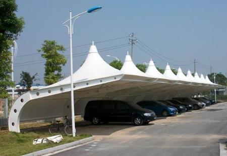 `定制张拉膜结构车棚多少钱？`