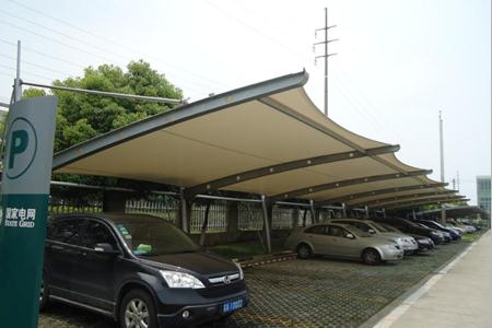 `上海钢膜结构停车棚价格`