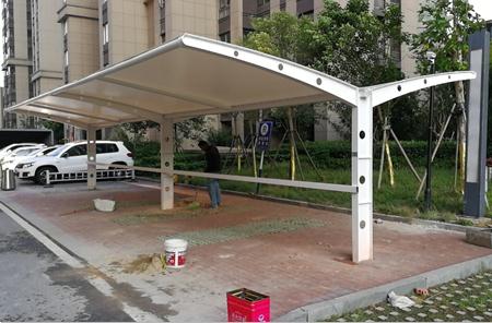 `双边膜结构车棚雨棚是什么？`