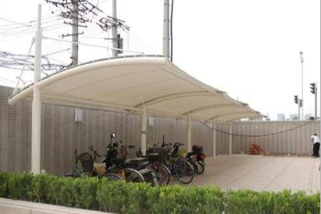 `膜结构单车棚材料及安装价格`