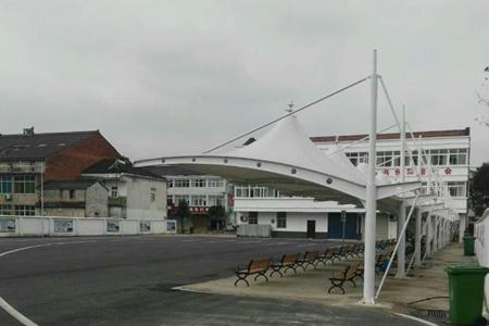 `张拉膜遮阳棚用途有哪些？`