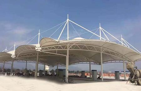 `膜结构收费站顶棚费用`