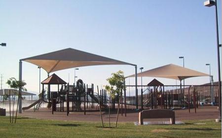 `张拉膜顶棚用途`