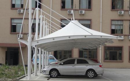 `膜结构雨棚材料`