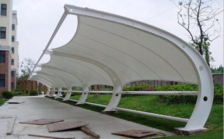 `7字型膜结构停车棚为何如此受欢迎？`